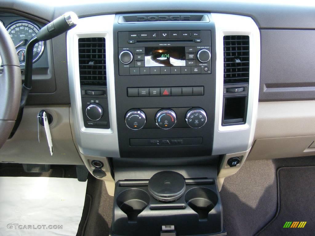 2009 Ram 1500 SLT Regular Cab 4x4 - Austin Tan Pearl / Light Pebble Beige/Bark Brown photo #9