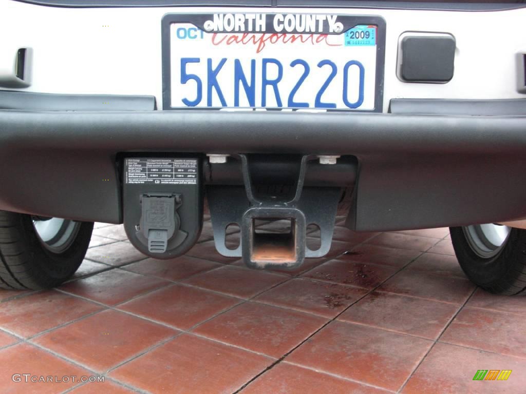 2004 Yukon Denali AWD - Silver Birch Metallic / Stone Gray photo #5