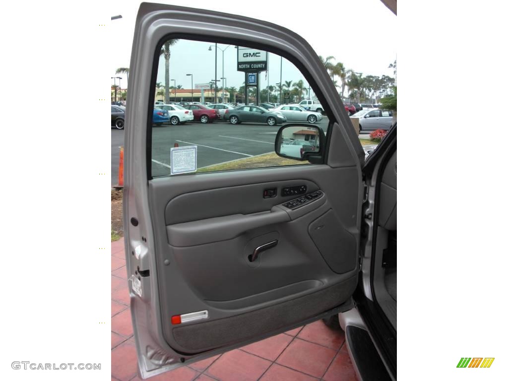 2004 Yukon Denali AWD - Silver Birch Metallic / Stone Gray photo #30