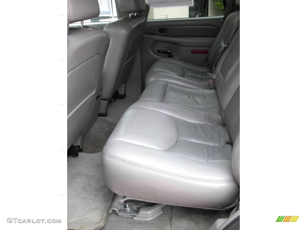 2004 Yukon Denali AWD - Silver Birch Metallic / Stone Gray photo #32