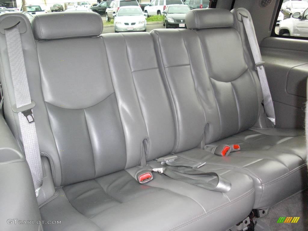 2004 Yukon Denali AWD - Silver Birch Metallic / Stone Gray photo #38