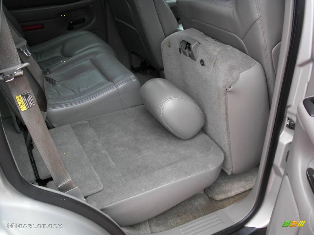 2004 Yukon Denali AWD - Silver Birch Metallic / Stone Gray photo #39