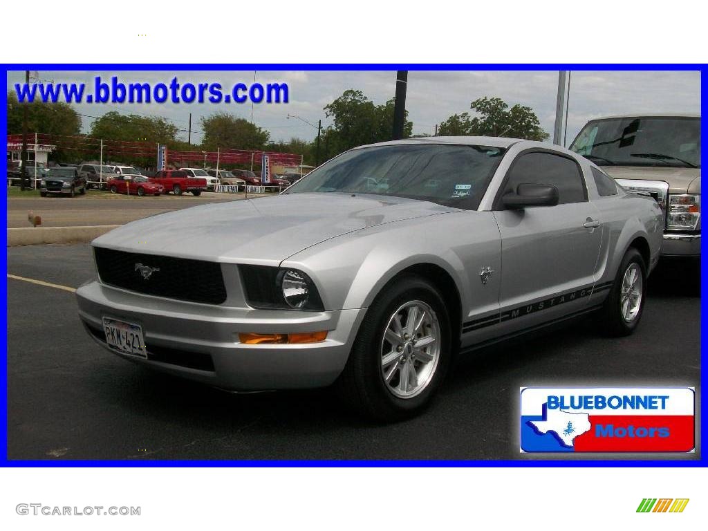 2009 Mustang V6 Coupe - Brilliant Silver Metallic / Dark Charcoal photo #1