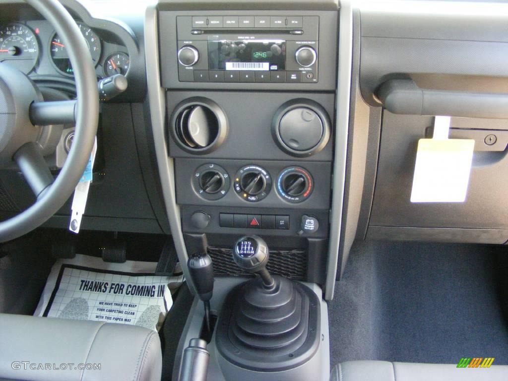 2009 Wrangler X 4x4 - Red Rock Crystal Pearl Coat / Dark Slate Gray/Medium Slate Gray photo #10