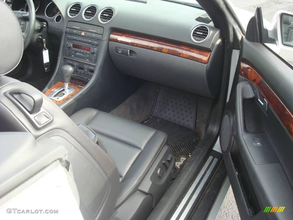 2004 A4 3.0 quattro Cabriolet - Brilliant Silver / Black photo #17