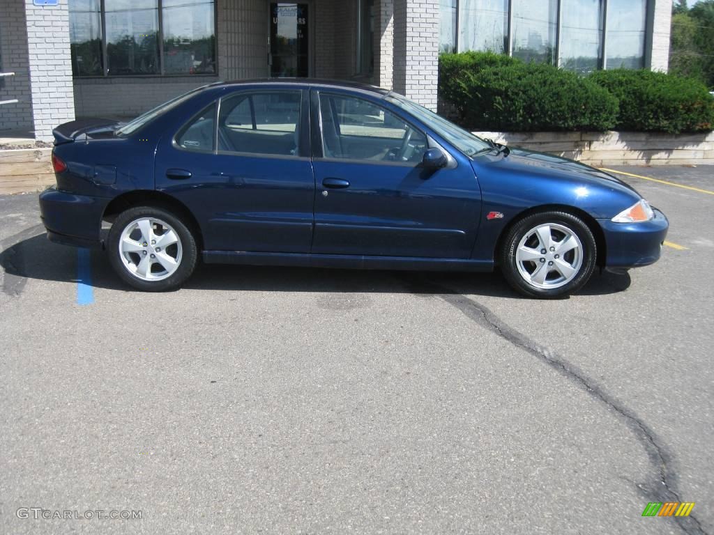 2002 Cavalier Z24 Sedan - Indigo Blue Metallic / Neutral photo #2