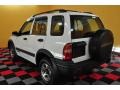 White - Tracker LT 4WD Hard Top Photo No. 3