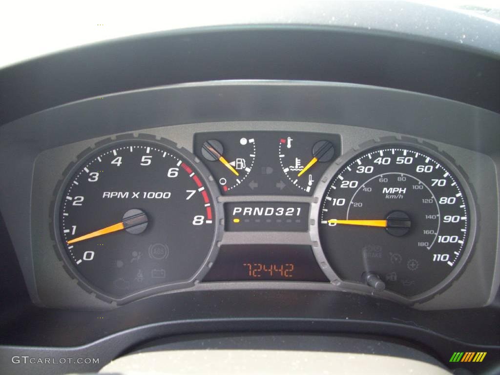 2004 Colorado LS Crew Cab - Summit White / Very Dark Pewter photo #11