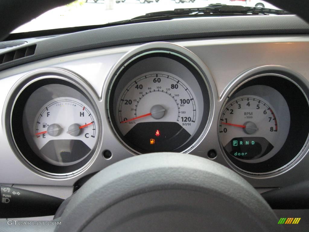 2006 PT Cruiser Convertible - Cool Vanilla White / Pastel Slate Gray photo #18