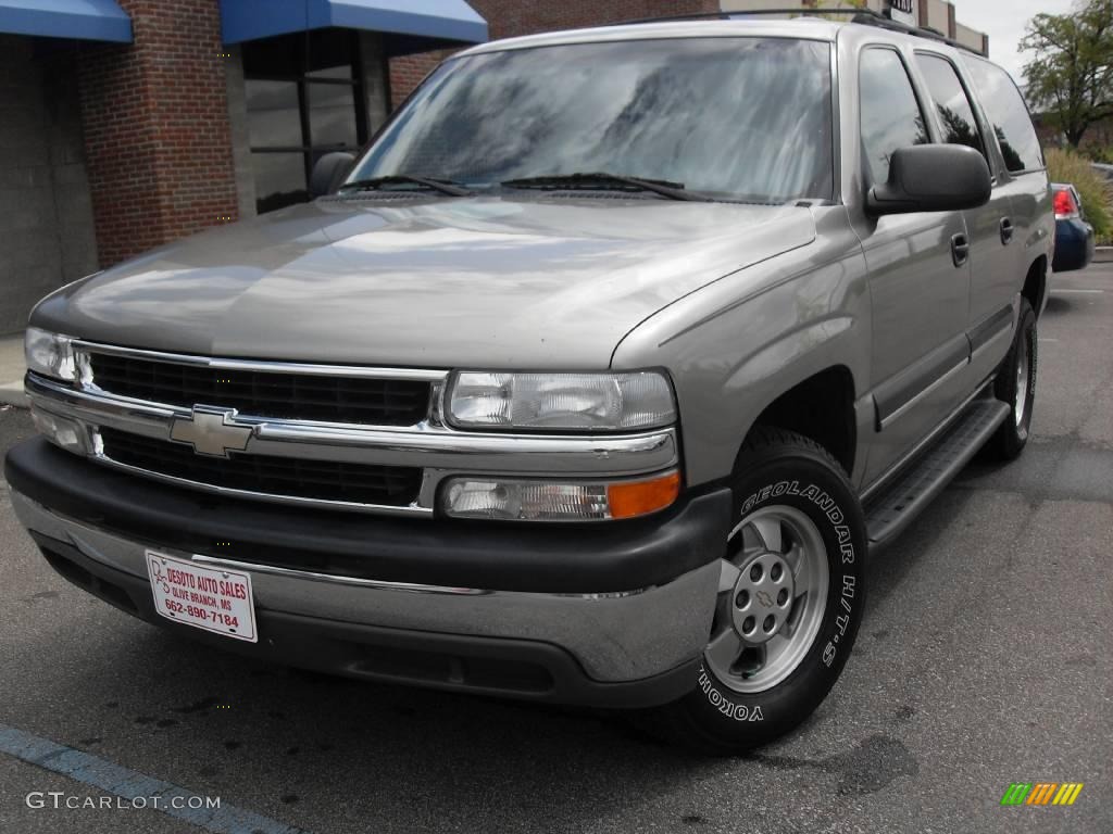 2001 Suburban 1500 LS - Light Pewter Metallic / Light Gray/Neutral photo #2