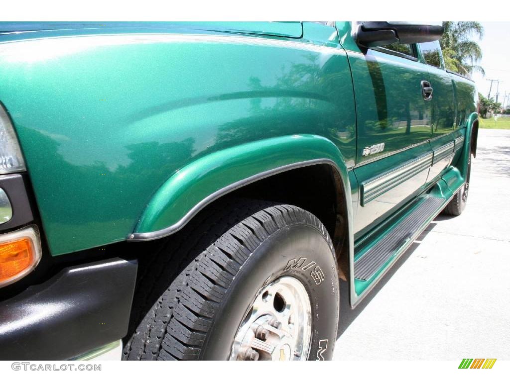 1999 Silverado 2500 LS Extended Cab 4x4 - Meadow Green Metallic / Medium Oak photo #13