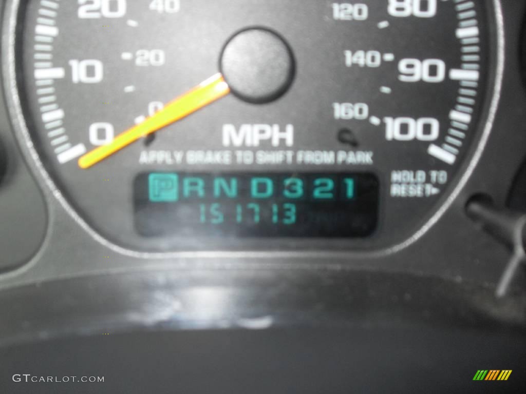 2001 Suburban 1500 LS - Light Pewter Metallic / Light Gray/Neutral photo #9