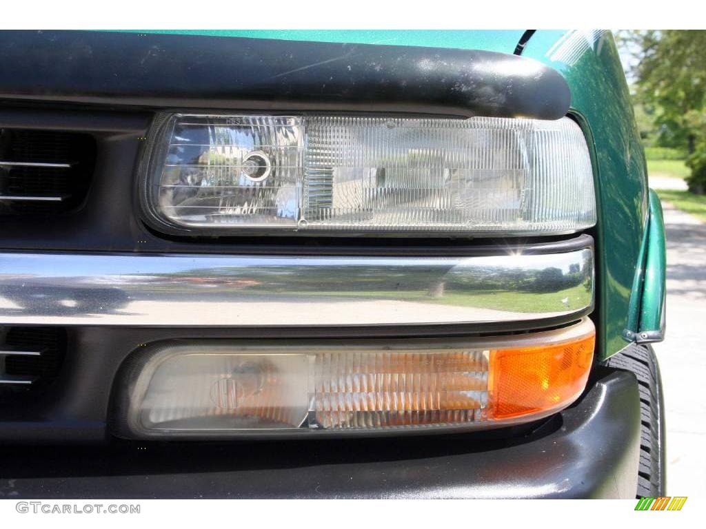 1999 Silverado 2500 LS Extended Cab 4x4 - Meadow Green Metallic / Medium Oak photo #20