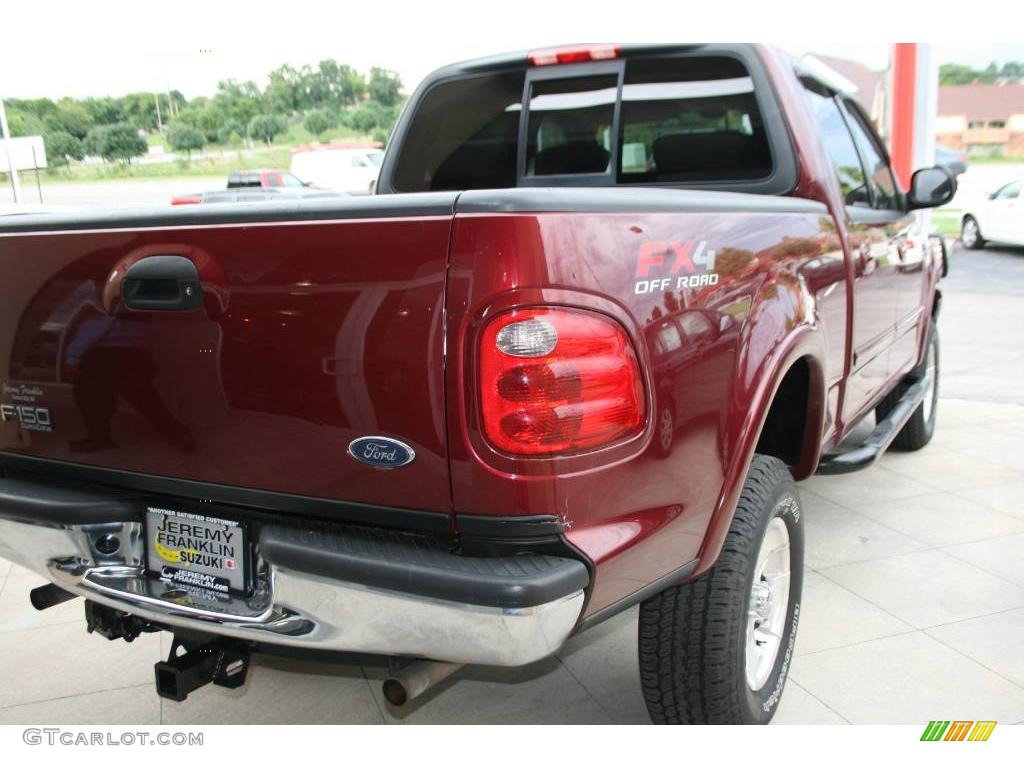 2003 F150 Lariat SuperCrew 4x4 - Toreador Red Metallic / Medium Parchment Beige photo #9