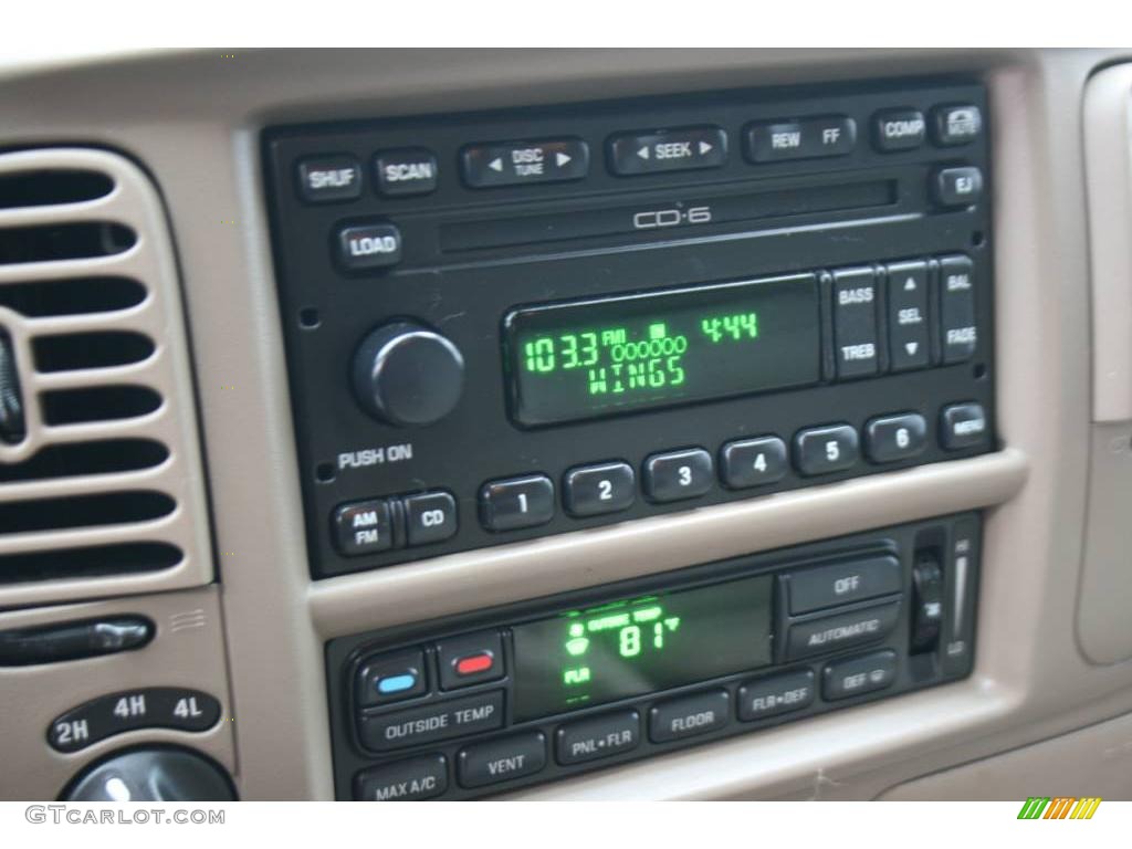 2003 F150 Lariat SuperCrew 4x4 - Toreador Red Metallic / Medium Parchment Beige photo #17