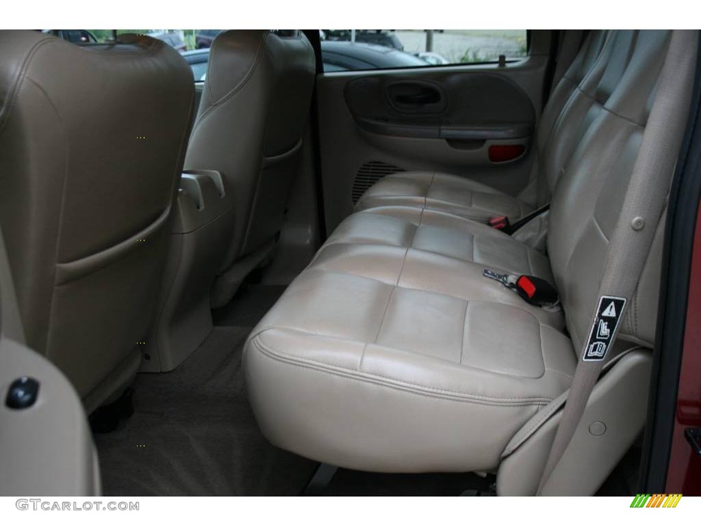 2003 F150 Lariat SuperCrew 4x4 - Toreador Red Metallic / Medium Parchment Beige photo #28