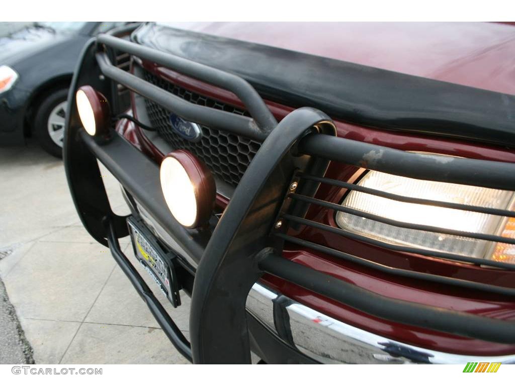 2003 F150 Lariat SuperCrew 4x4 - Toreador Red Metallic / Medium Parchment Beige photo #36