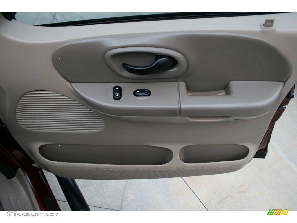 2003 F150 Lariat SuperCrew 4x4 - Toreador Red Metallic / Medium Parchment Beige photo #39