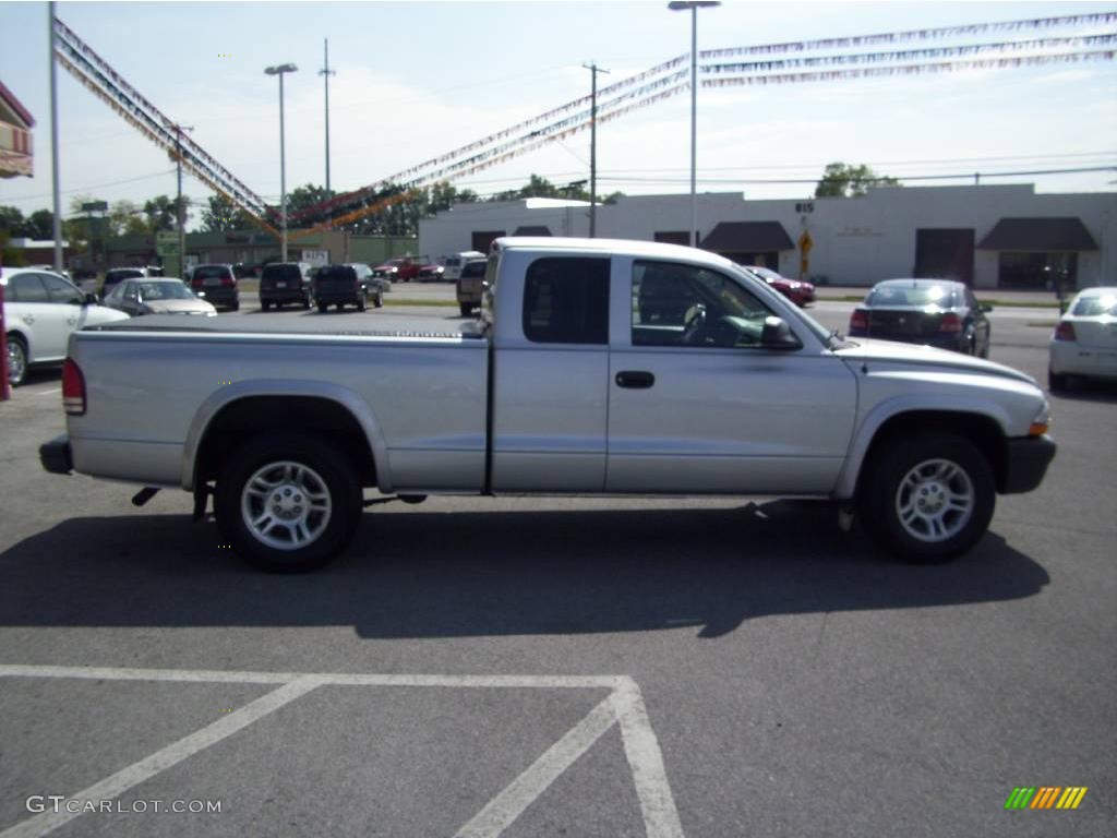 2003 Dakota SXT Club Cab - Bright Silver Metallic / Dark Slate Gray photo #6