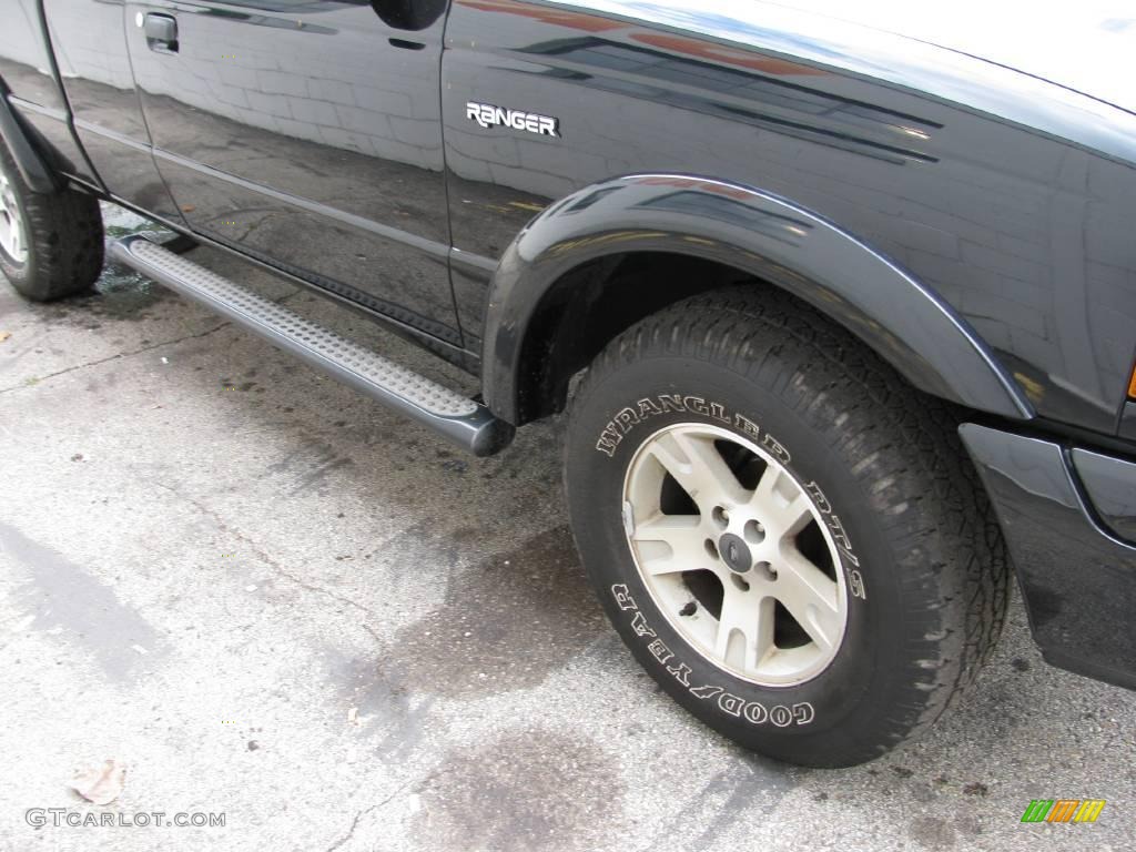2005 Ranger Edge SuperCab 4x4 - Black / Medium Pebble Tan photo #5