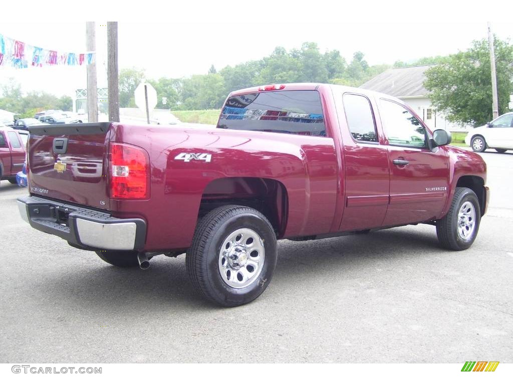 2009 Silverado 1500 LS Extended Cab 4x4 - Deep Ruby Red Metallic / Dark Titanium photo #5