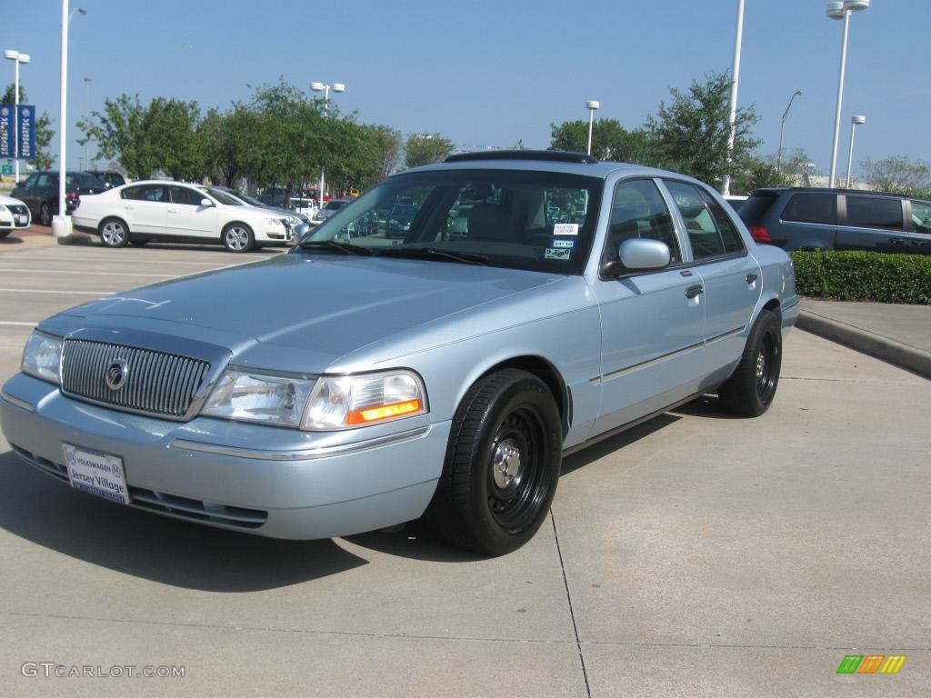 2004 Grand Marquis LS - Light Ice Blue Metallic / Light Flint photo #25