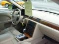 Dune Pearl Metallic - Five Hundred SEL Photo No. 18
