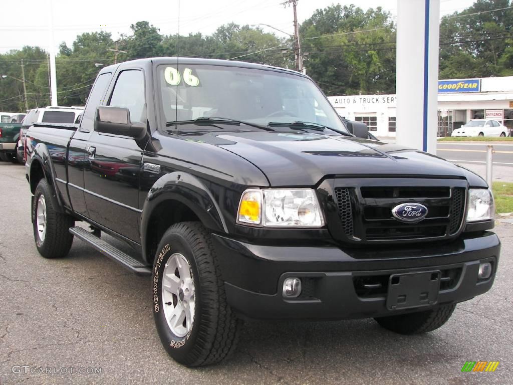 2006 Ranger Sport SuperCab 4x4 - Black / Ebony Black/Grey photo #2