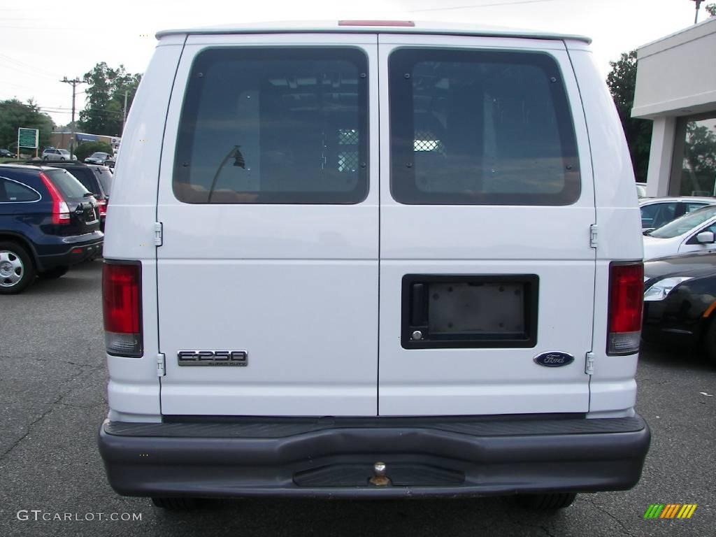 2007 E Series Van E250 Commercial - Oxford White / Medium Flint Grey photo #18