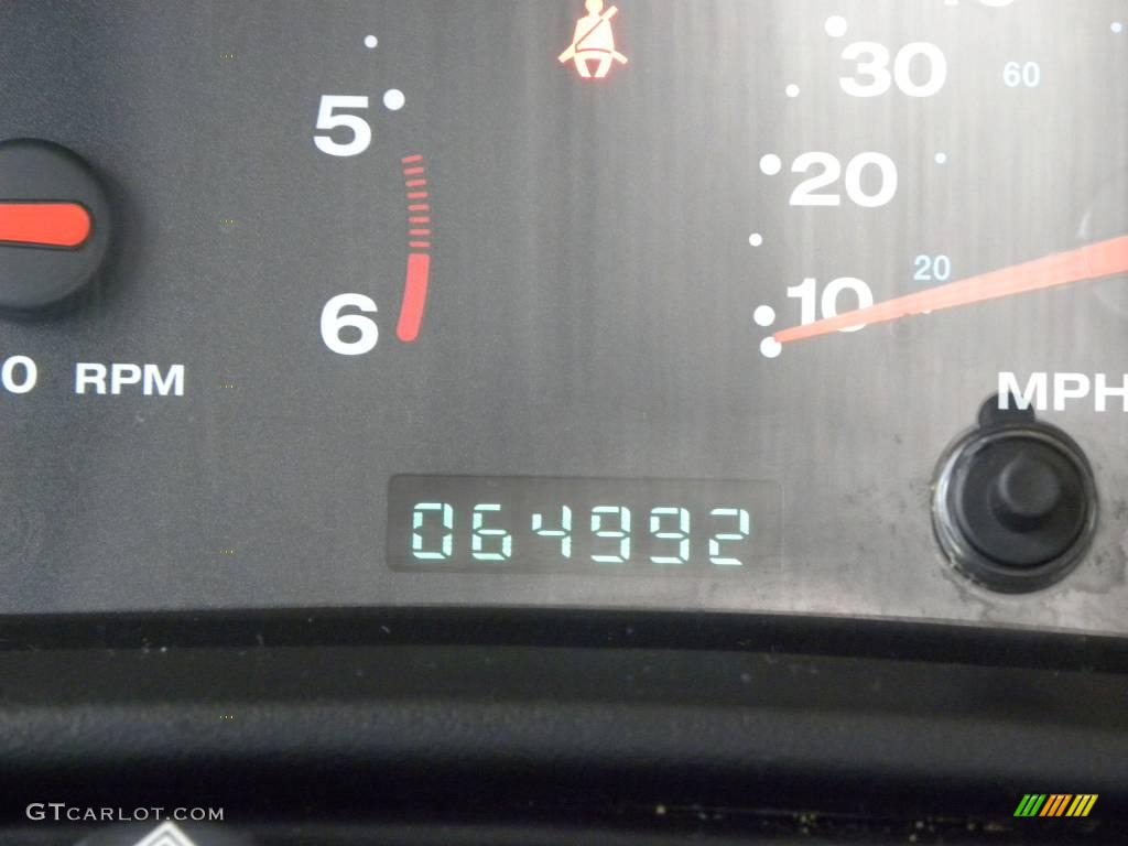 2004 Wrangler X 4x4 - Light Khaki Metallic / Khaki photo #20