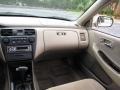 2000 Naples Gold Metallic Honda Accord SE Sedan  photo #40