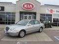 2004 Diamond Silver Kia Amanti   photo #1