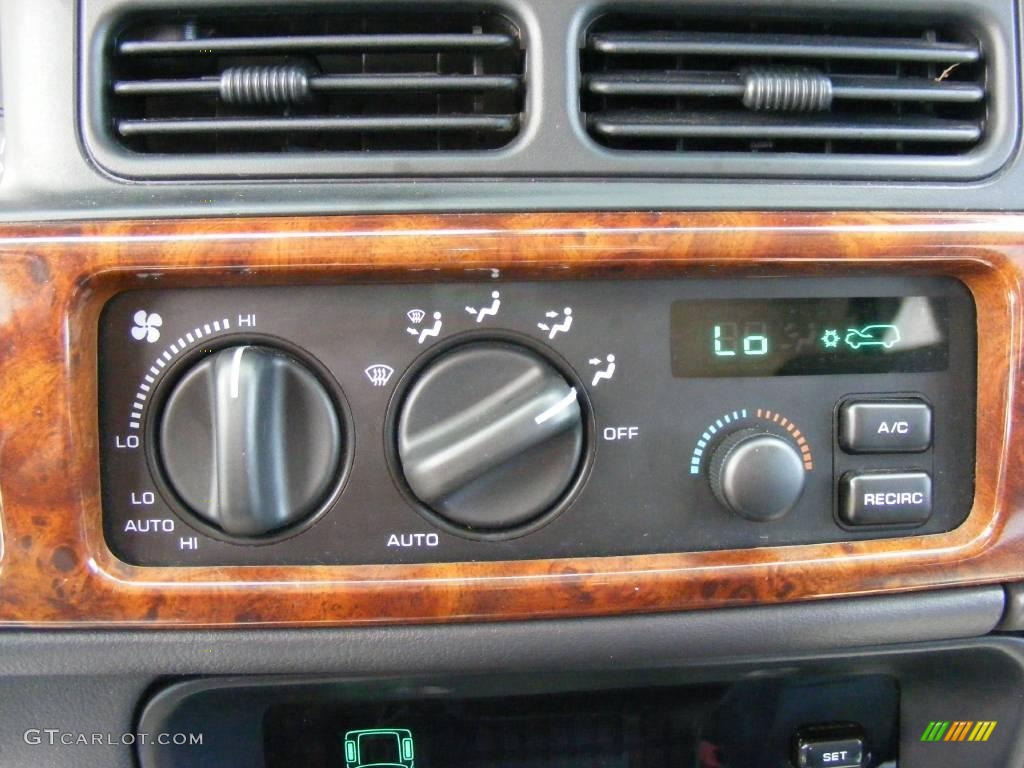 1997 Grand Cherokee Limited 4x4 - Dark Rosewood Pearl / Agate Black photo #36