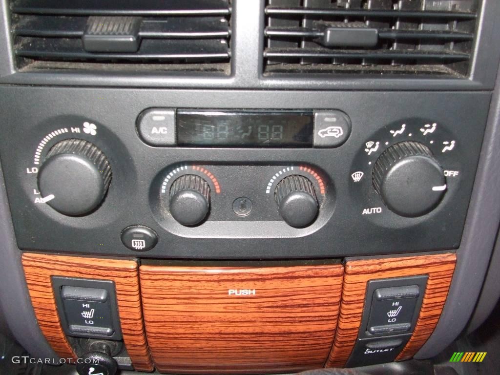 1999 Grand Cherokee Limited 4x4 - Flame Red / Agate photo #45