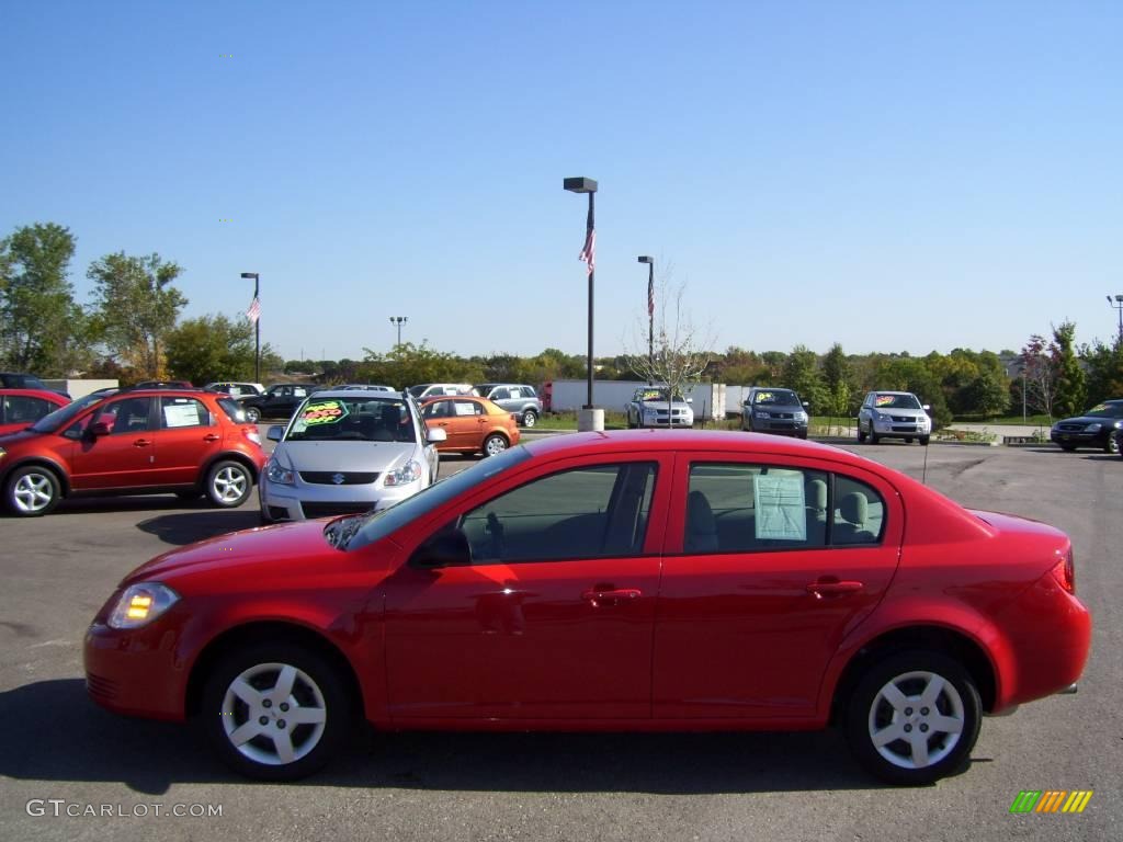2007 Cobalt LS Sedan - Victory Red / Gray photo #2