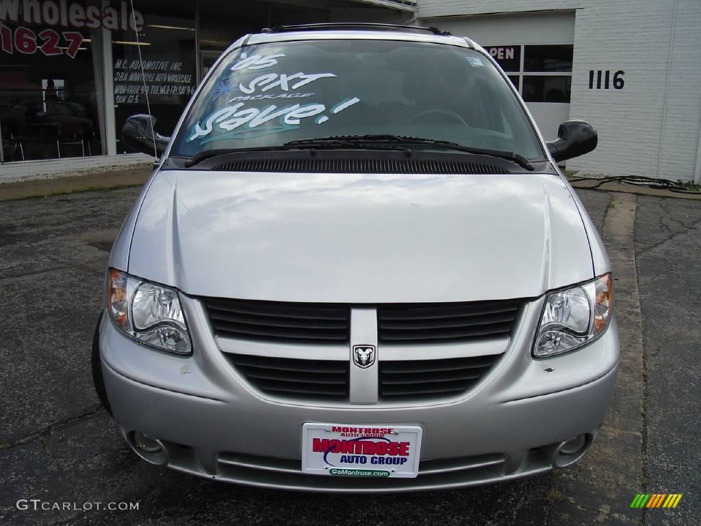 2005 Grand Caravan SXT - Bright Silver Metallic / Medium Slate Gray photo #8