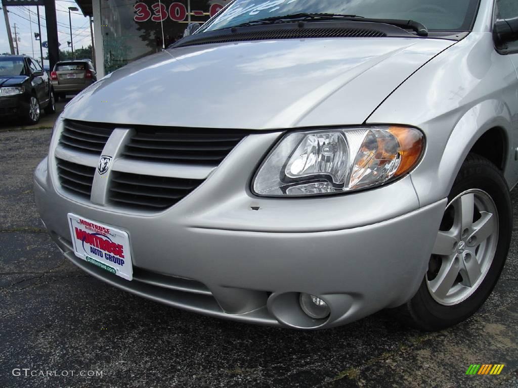 2005 Grand Caravan SXT - Bright Silver Metallic / Medium Slate Gray photo #9