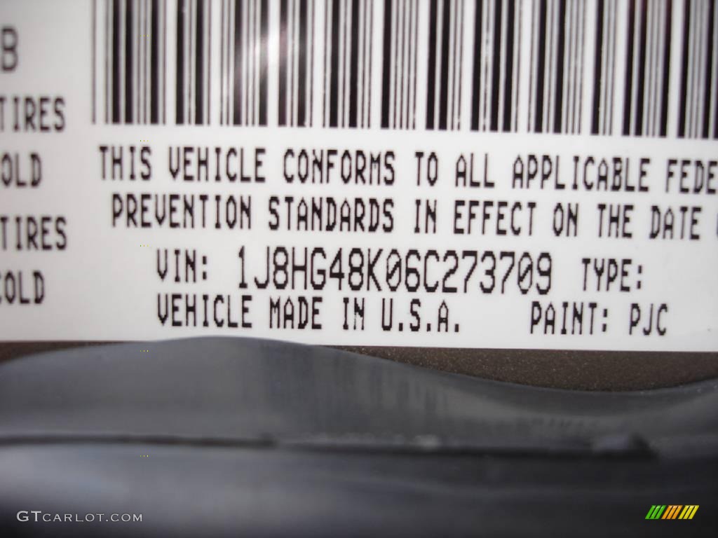 2006 Commander Color Code PJC for Light Khaki Metallic Photo #16421700