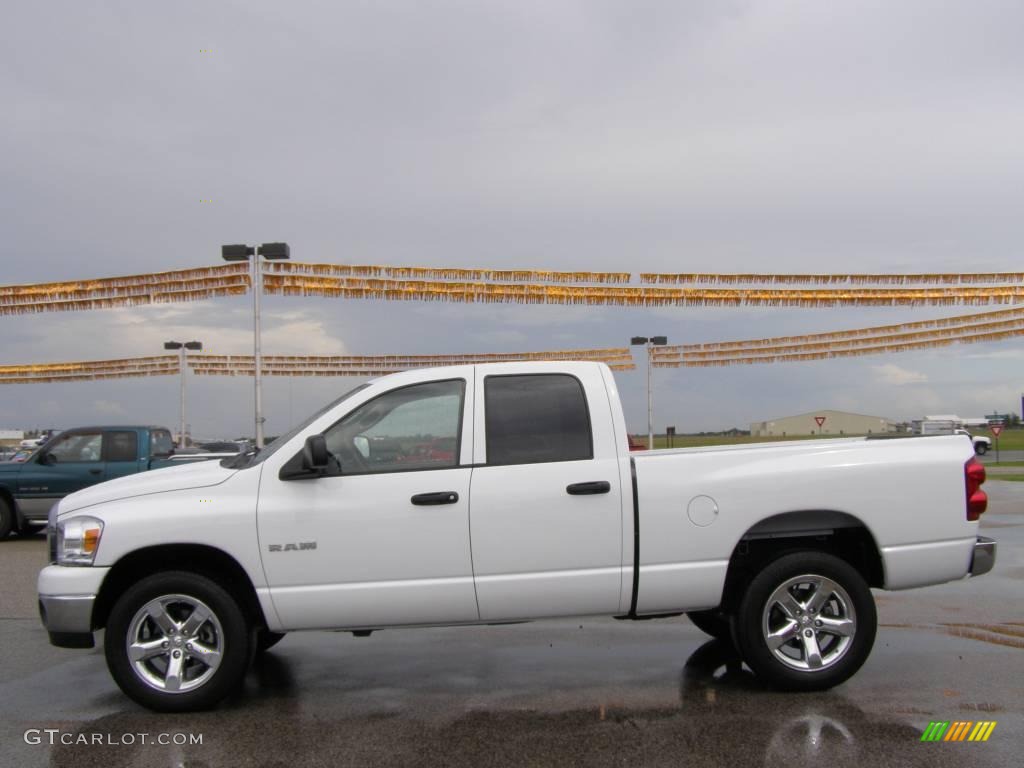 2008 Ram 1500 Lone Star Edition Quad Cab 4x4 - Bright White / Medium Slate Gray photo #6