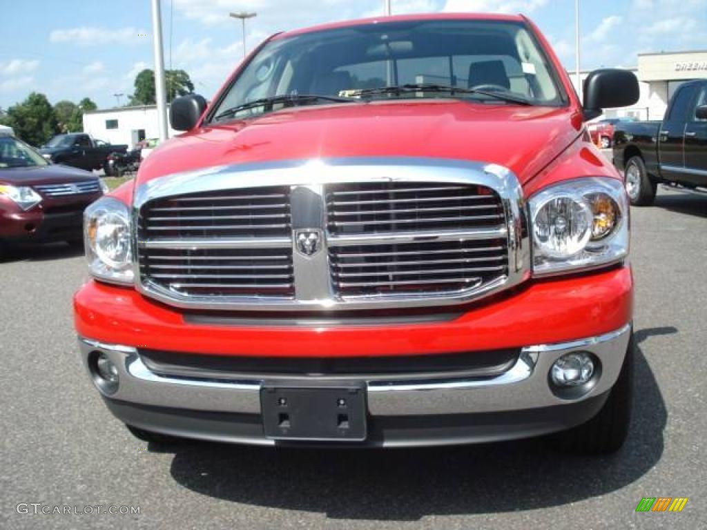 2008 Ram 1500 Big Horn Edition Quad Cab 4x4 - Flame Red / Medium Slate Gray photo #8