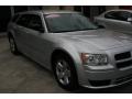 2008 Bright Silver Metallic Dodge Magnum   photo #2