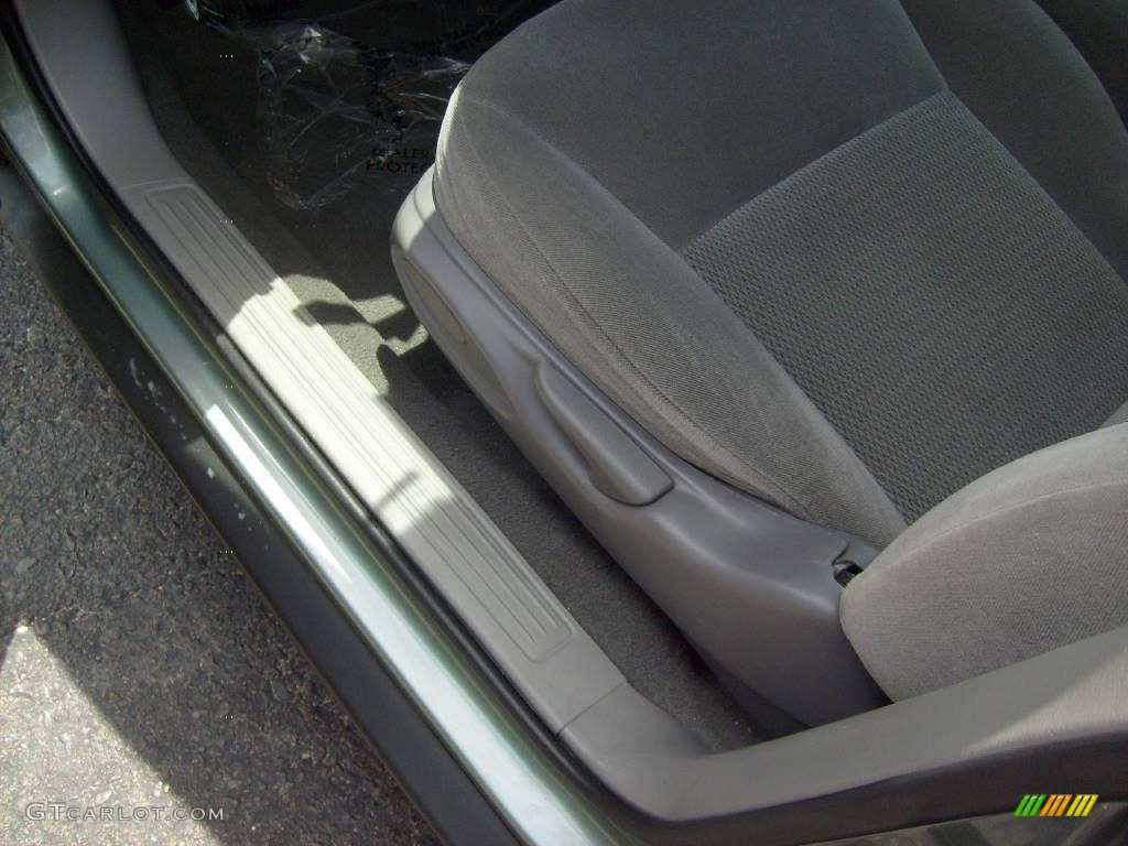 2006 Taurus SE - Light Tundra Metallic / Medium/Dark Flint Grey photo #15