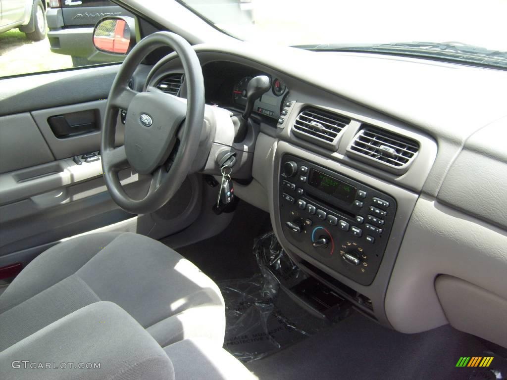 2006 Taurus SE - Light Tundra Metallic / Medium/Dark Flint Grey photo #17