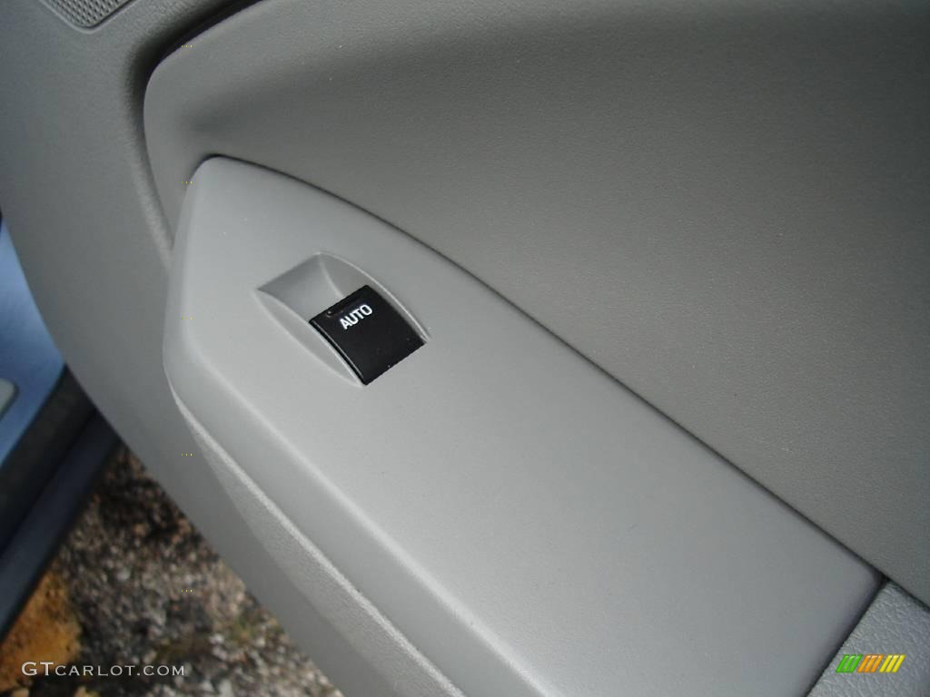 2007 Mustang V6 Deluxe Coupe - Windveil Blue Metallic / Light Graphite photo #18
