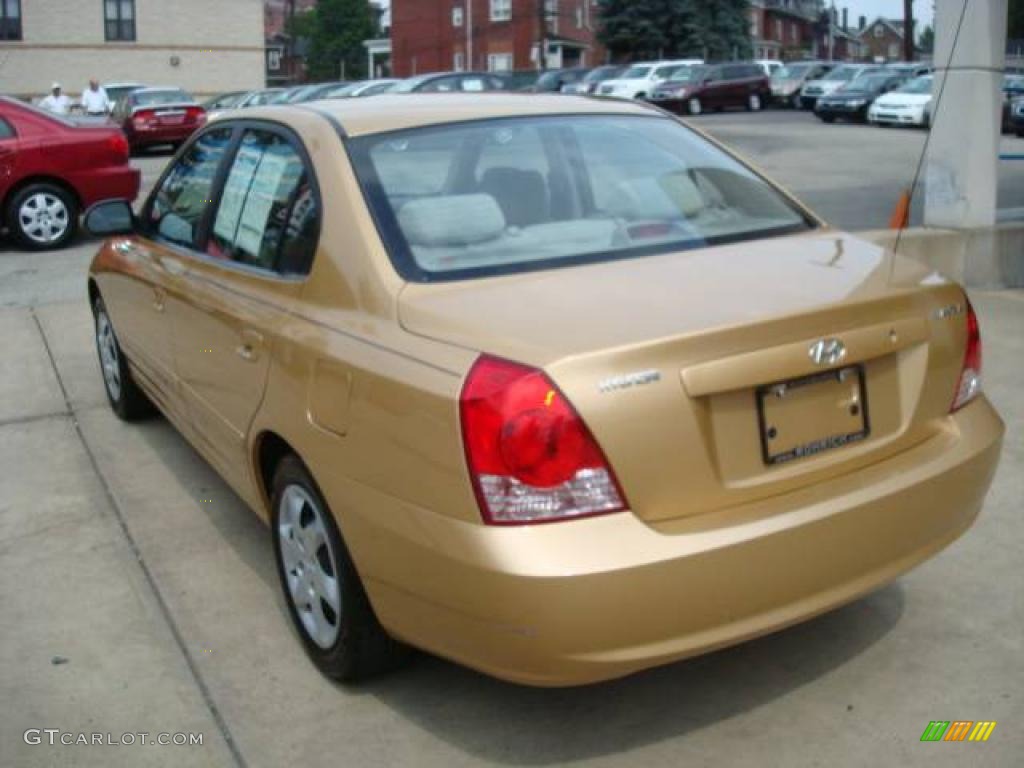 2004 Elantra GLS Sedan - Hazelnut / Beige photo #2