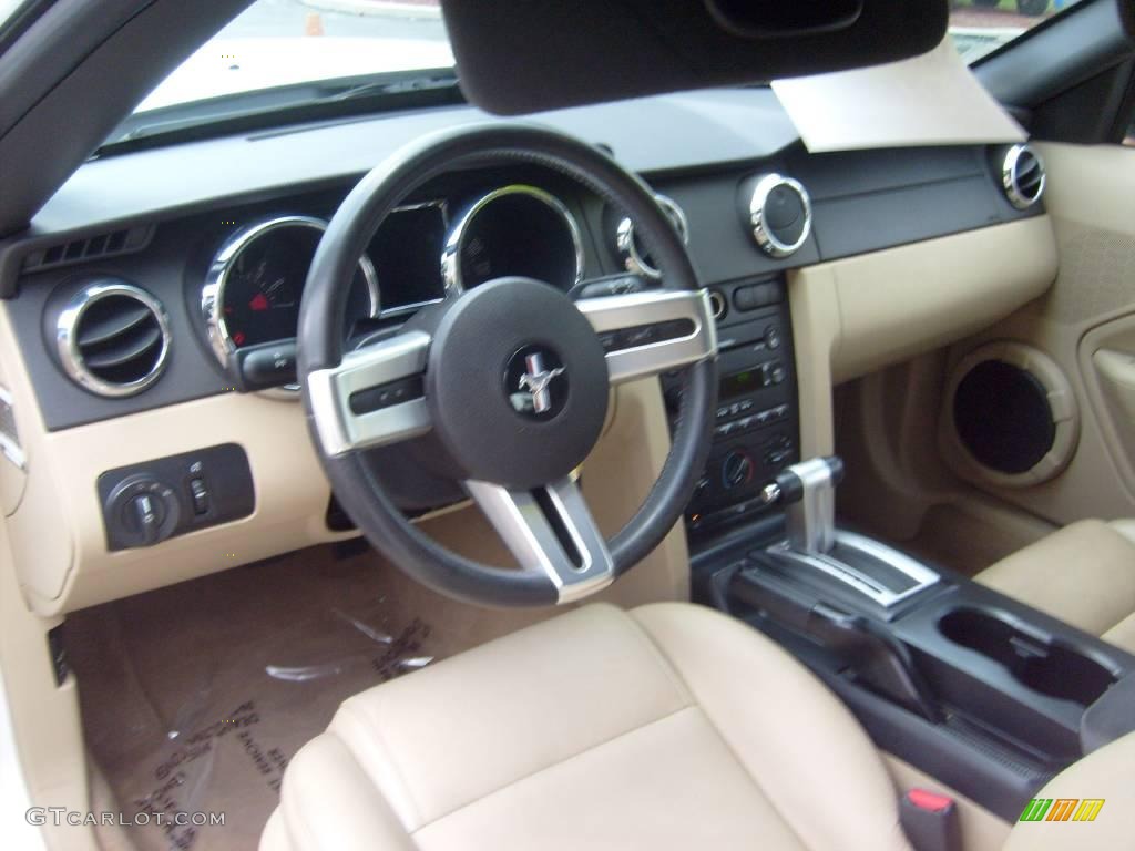 2007 Mustang V6 Premium Convertible - Performance White / Medium Parchment photo #19