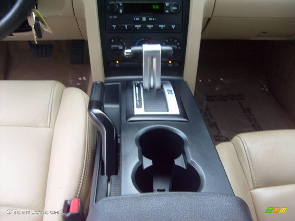 2007 Mustang V6 Premium Convertible - Performance White / Medium Parchment photo #25