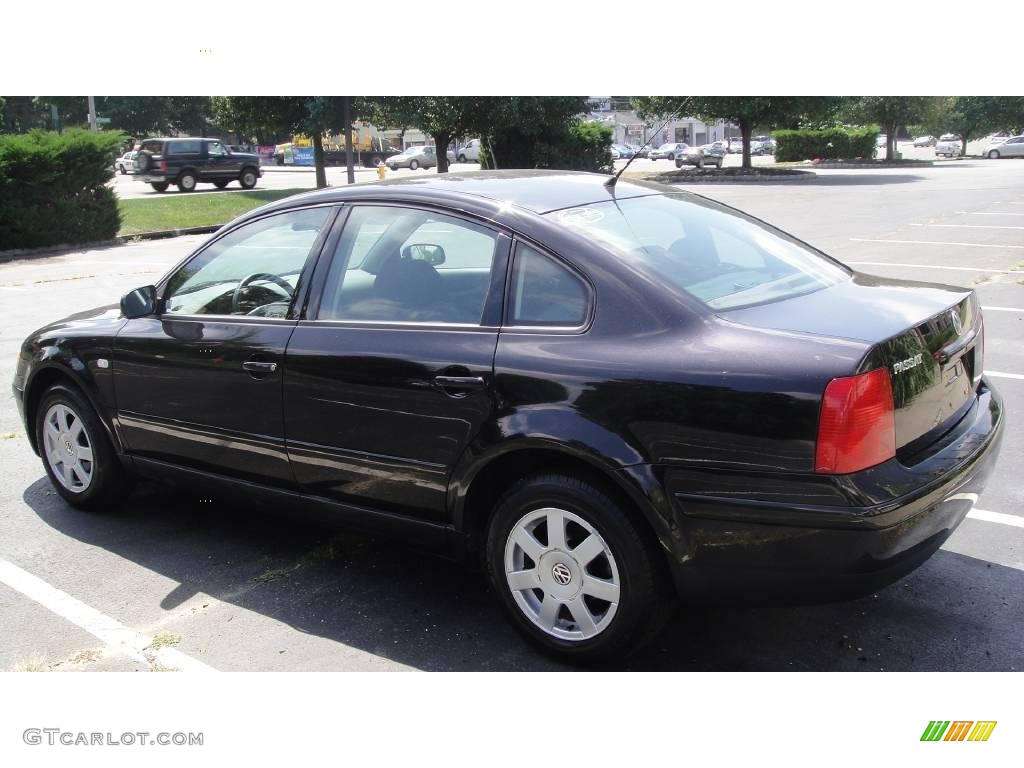 2001 Passat GLS V6 Sedan - Black Magic Pearl / Black photo #4