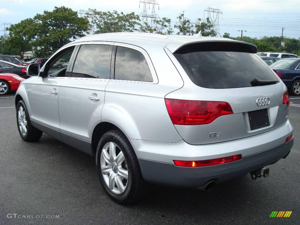 2007 Q7 4.2 quattro - Light Silver Metallic / Black photo #9