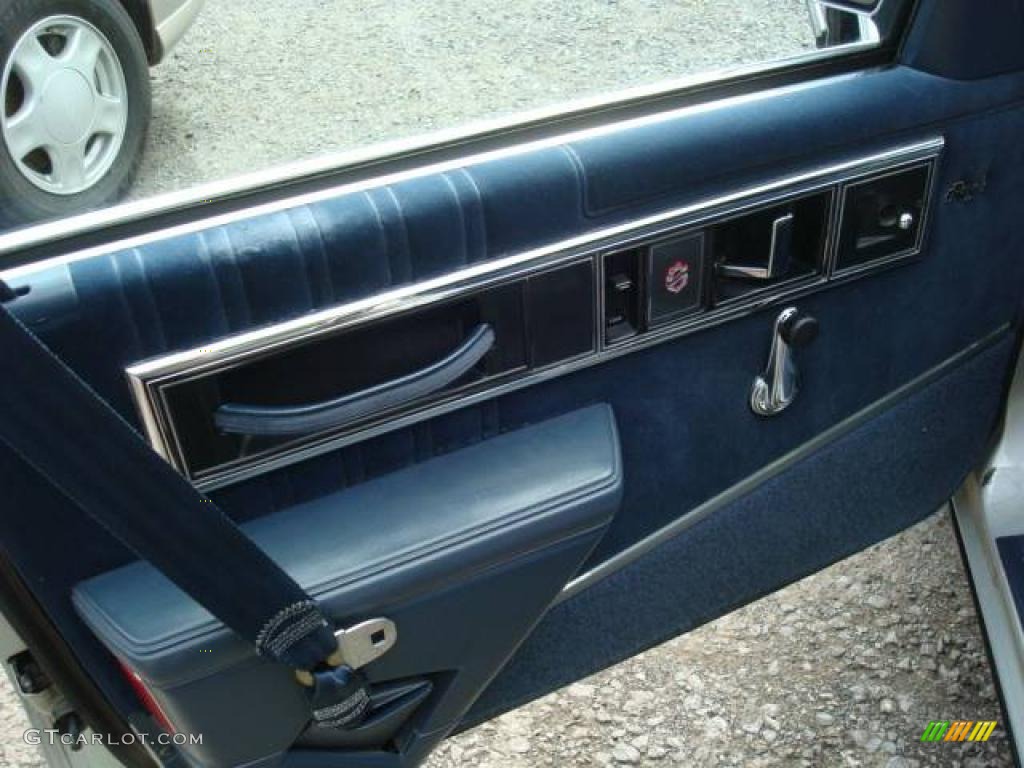 1988 Delta 88 Royale - Silver Metallic / Blue photo #10